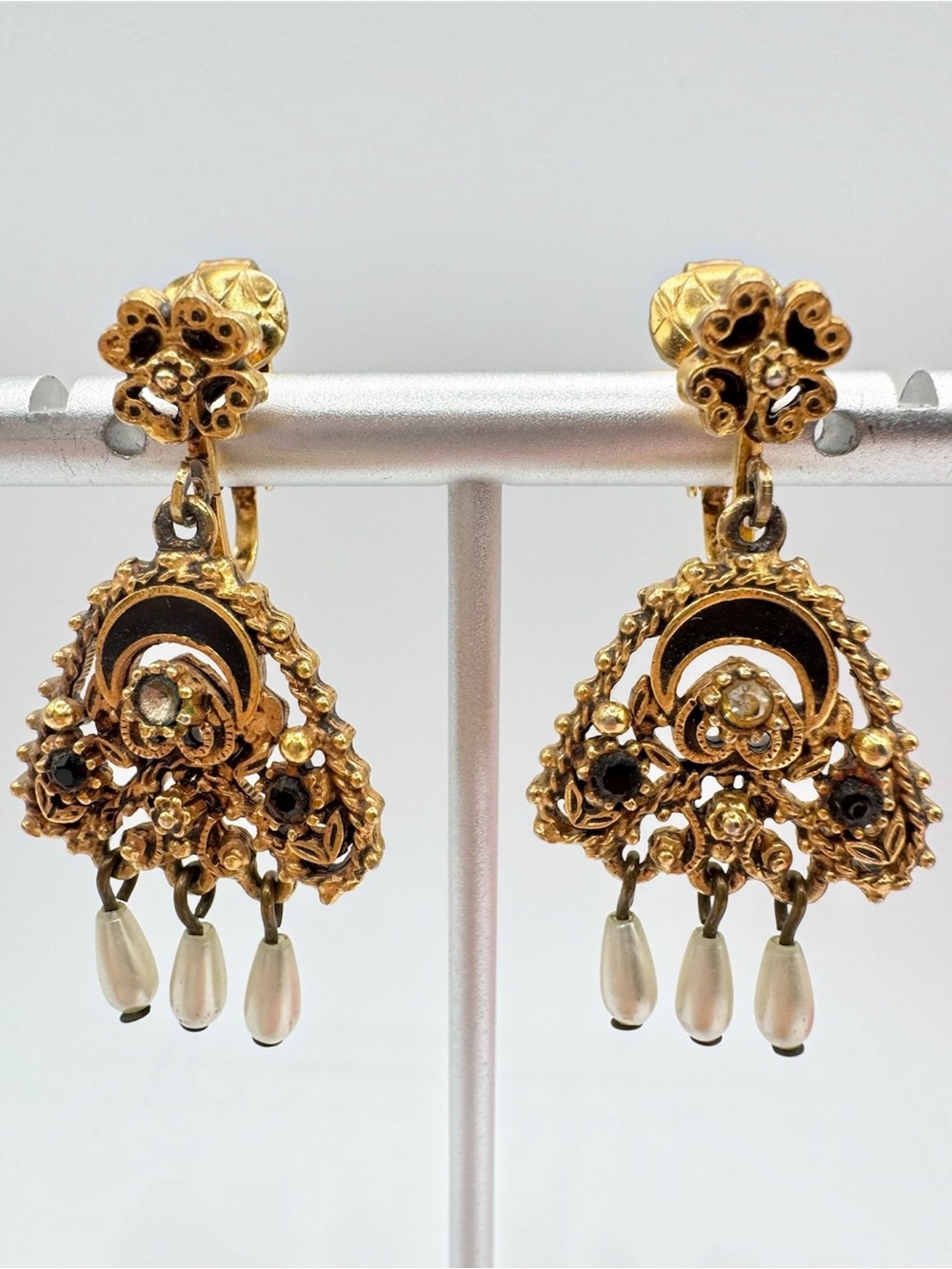 READ Vintage Florenza Chandelier Clip On Earrings Crescent Black Enamel Romantic